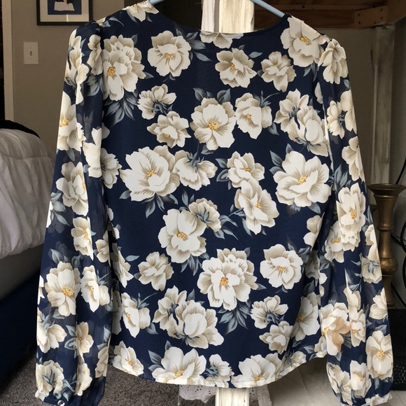 Revolve Blouse - Picture 3 of 5